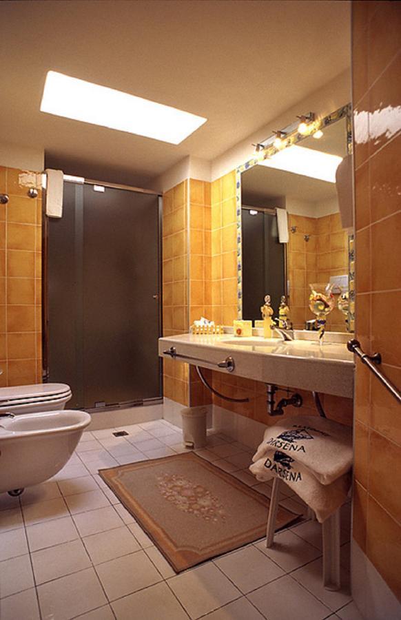 Residence Darsena Cattolica Luaran gambar